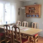 6 Person In Feriehus Storsteinnes