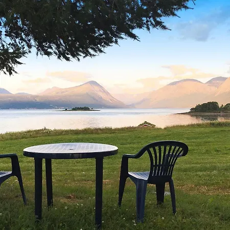 6 Person In Tatil Evi